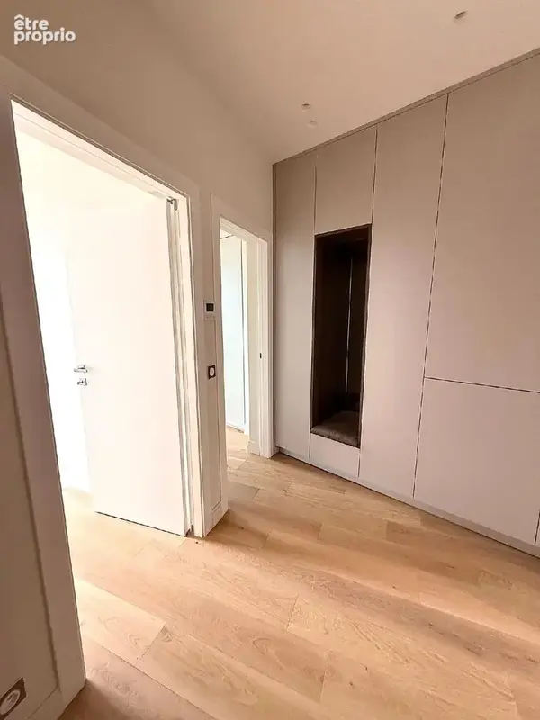 2 pieces dernier etage quartier mont boron - photo 12