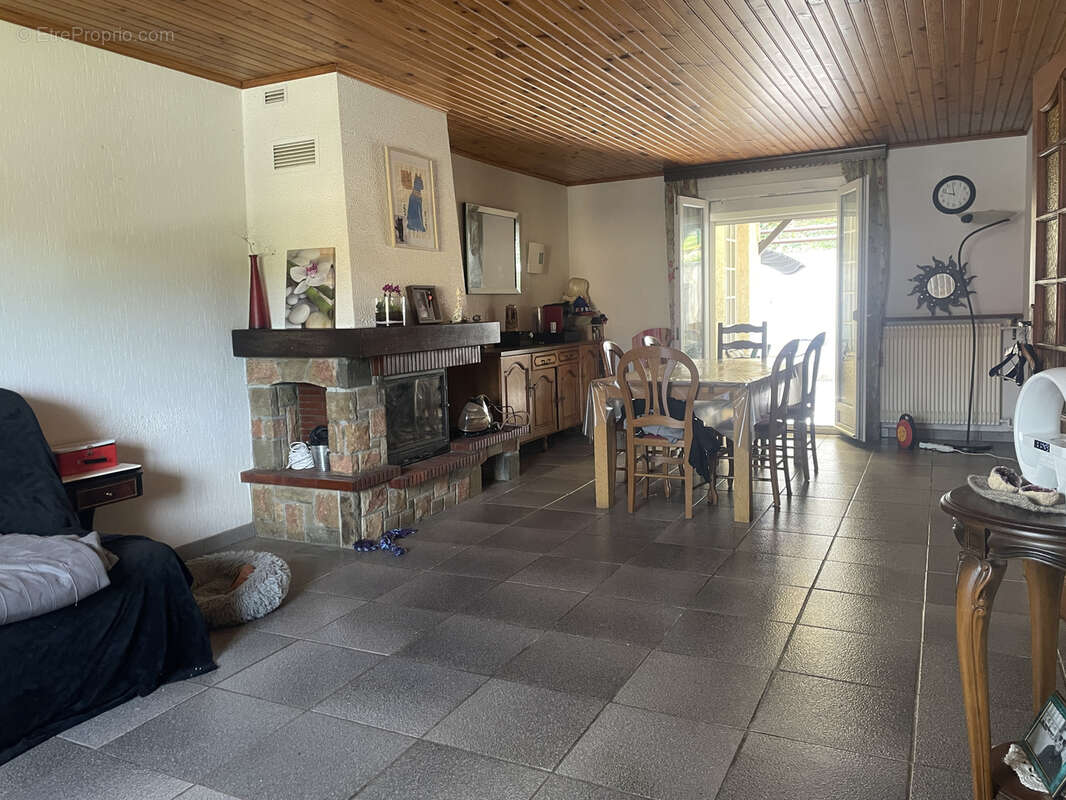 Maison à CHAMPIGNEULLES
