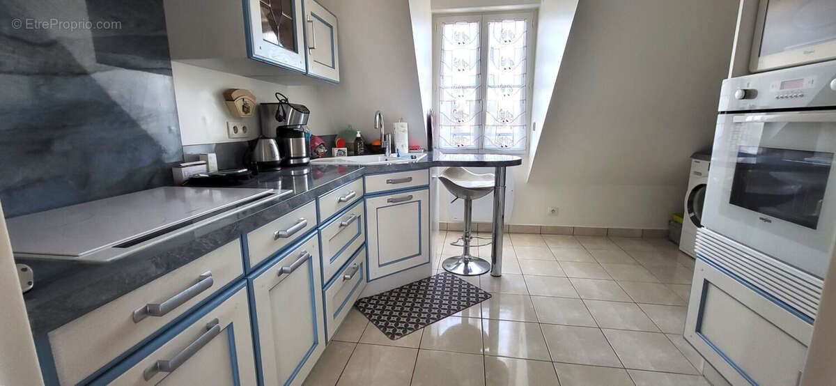 Appartement à LES CLAYES-SOUS-BOIS