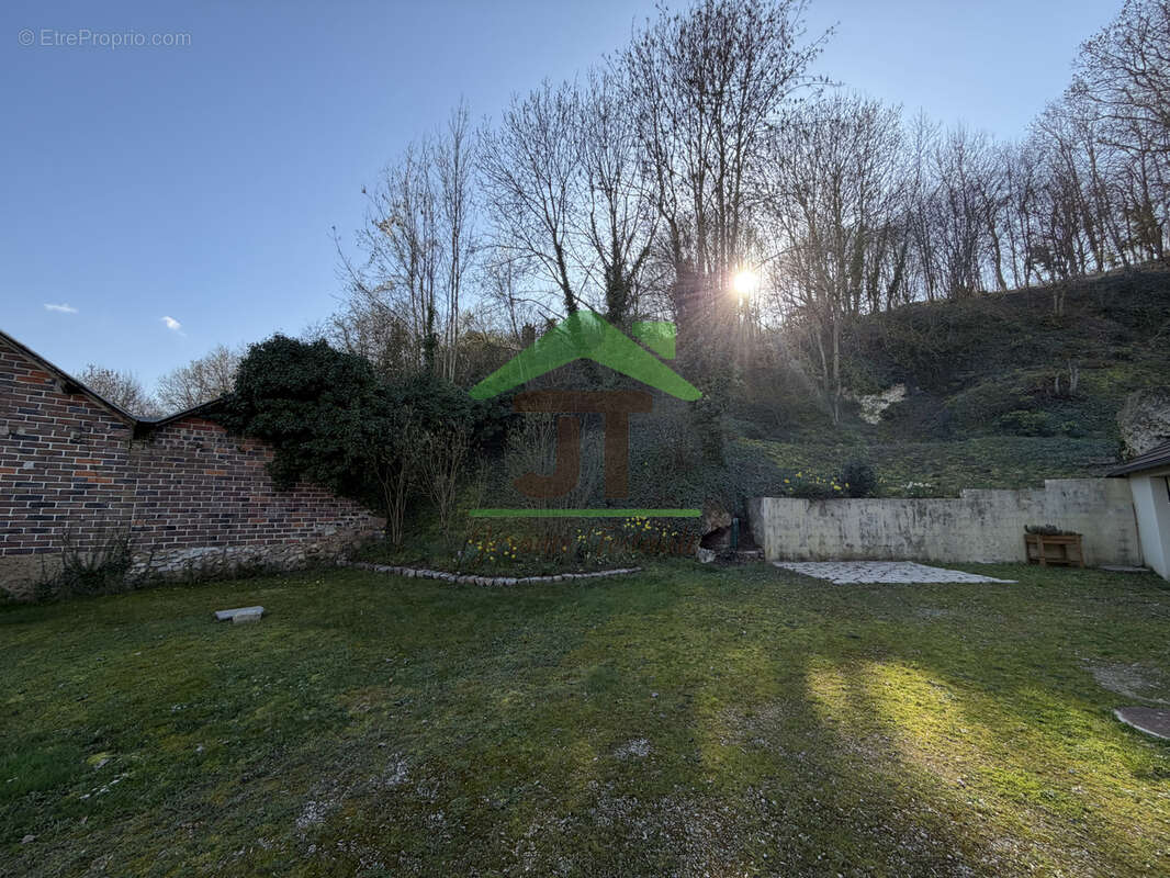 Maison à CLOYES-SUR-LE-LOIR