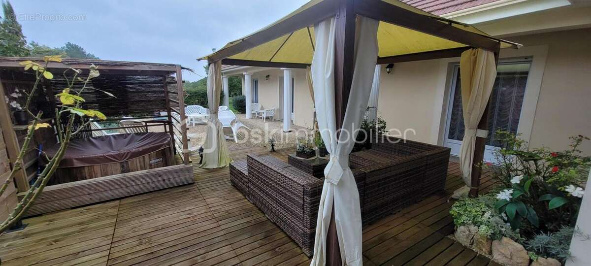 Maison à MALESHERBES