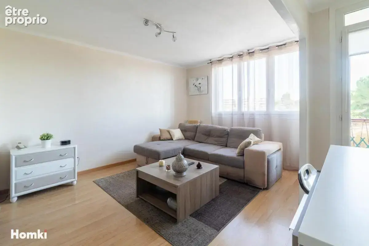 Appartement T3 de 60 m² à Montpellier 34070, Rue des Bleuets - photo 4