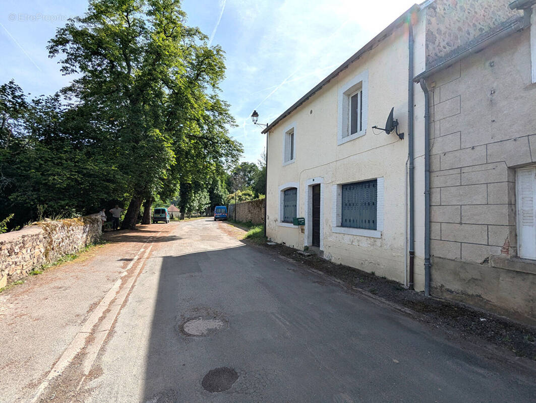 Maison à LE GRAND-BOURG