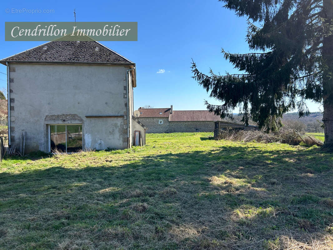 Maison à SAINT-DIZIER-LEYRENNE