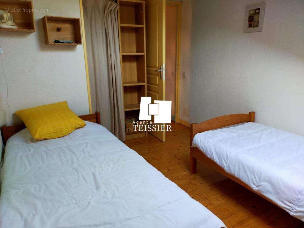 Maison à BERRIAS-ET-CASTELJAU