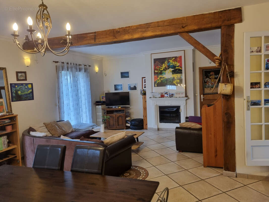 Maison à VIRY-CHATILLON