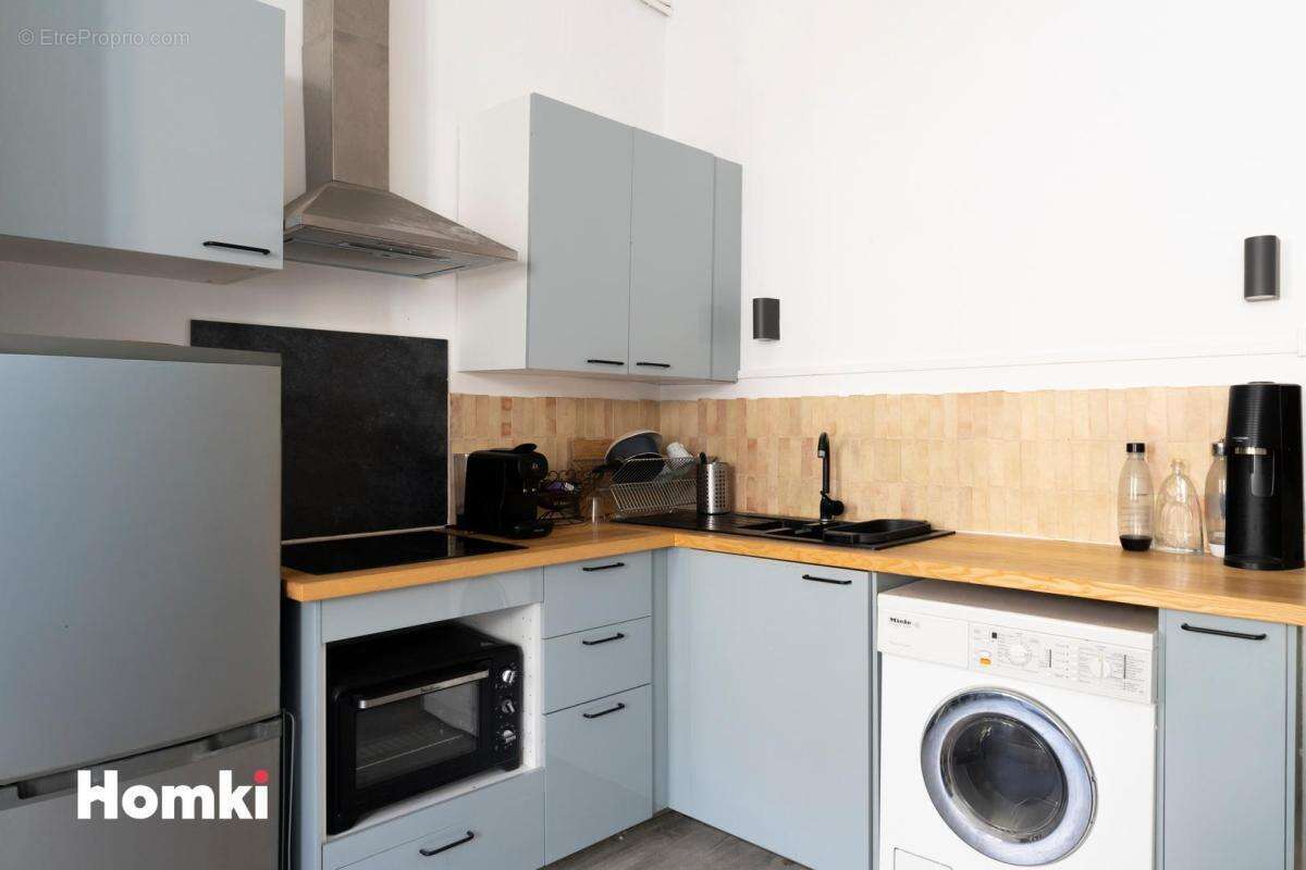 Appartement à MARSEILLE-1E