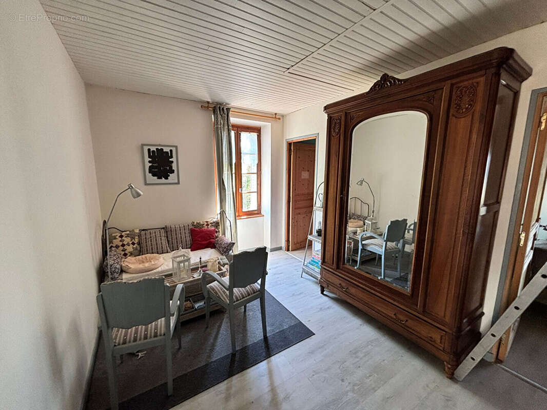 Ensemble immobilier en pierre entre BOZOULS et ESPALION - photo 16