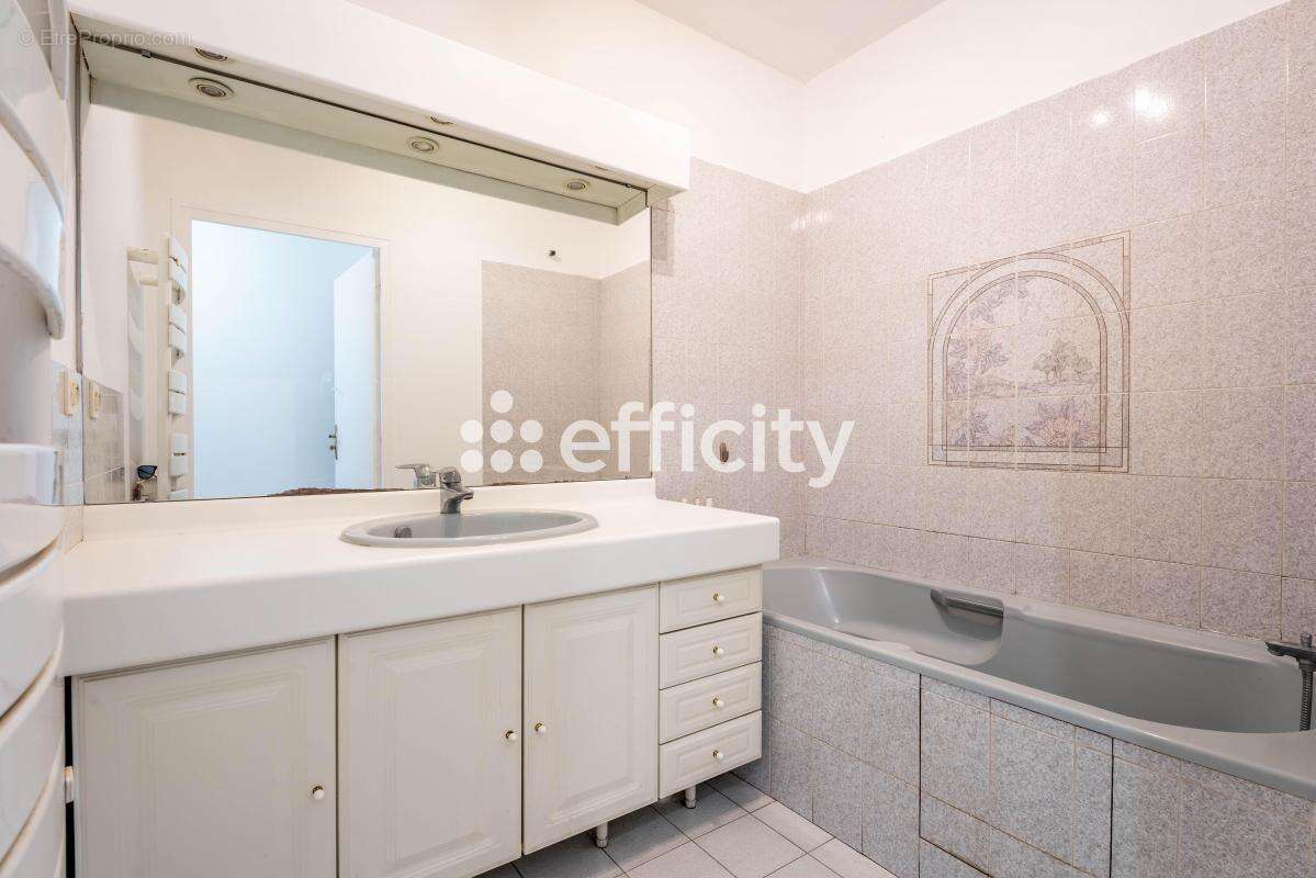 Appartement à LYON-5E