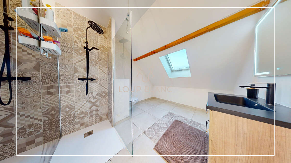 Maison à CHAMPAGNEY