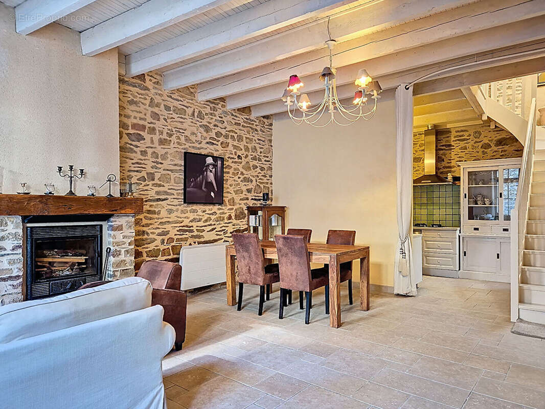 Maison à LOHEAC