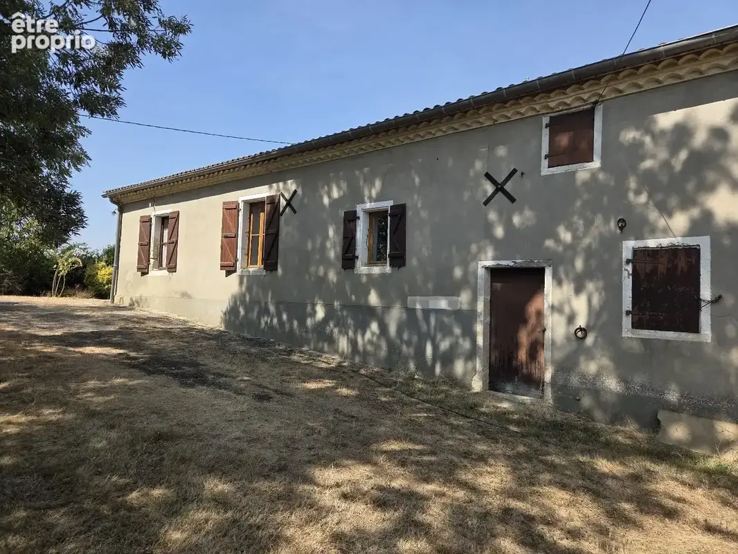 Maison ancienne rénovée avec dépendances - photo 3