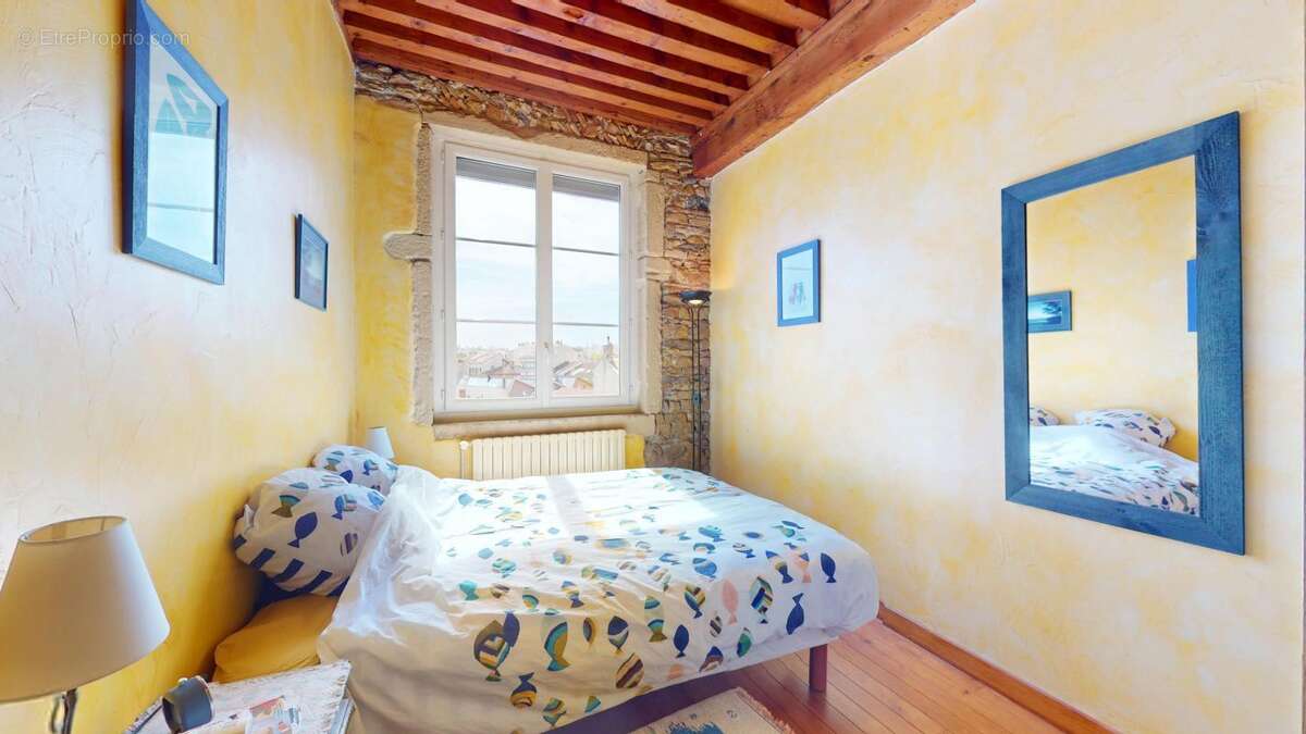 Cœur Croix-Rousse – Dernier étage – Appartement canut de charme - photo 8