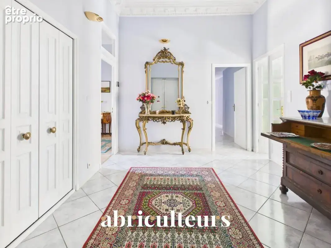 Superbe appartement traversant rénové de 136,81 m² en vente À 30 mètres du Port de Nice (06300) - photo 14
