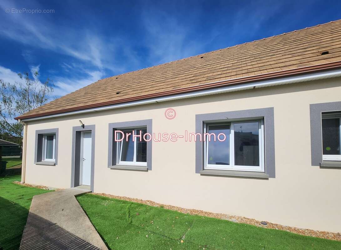 Maison à LA SUZE-SUR-SARTHE