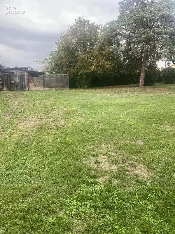 Photo Terrain à Fontaine-Le-Comte au prix de 60 000€