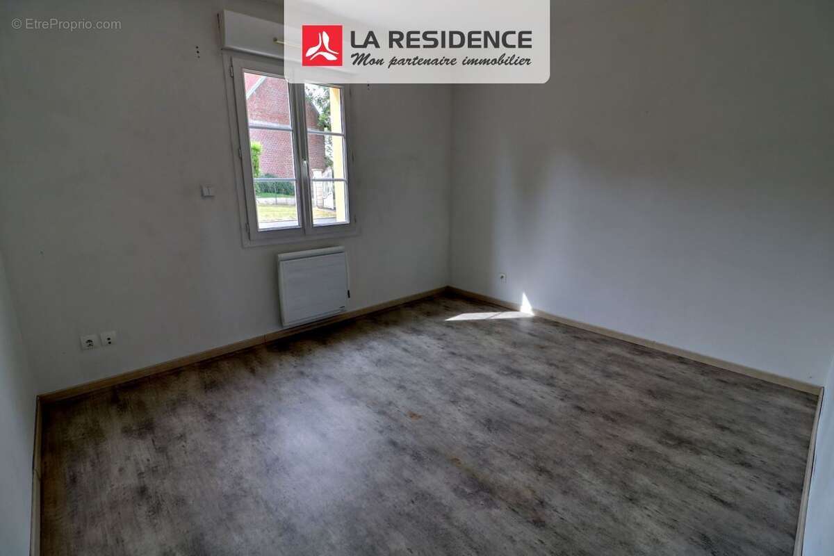 Maison à MAUQUENCHY