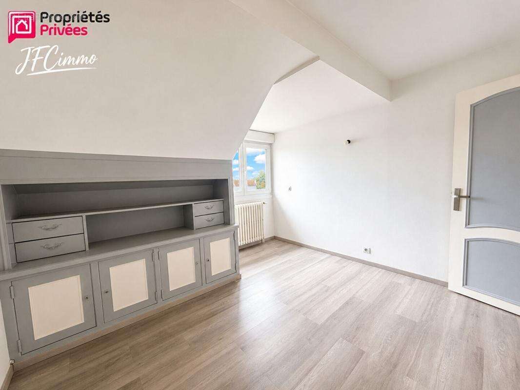 Maison Soissons 240 m2 terrain de 1600m2 - photo 14