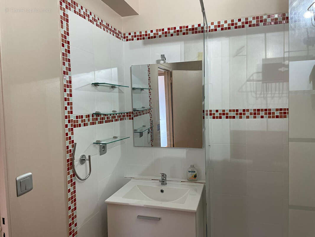 Appartement à FRESNES