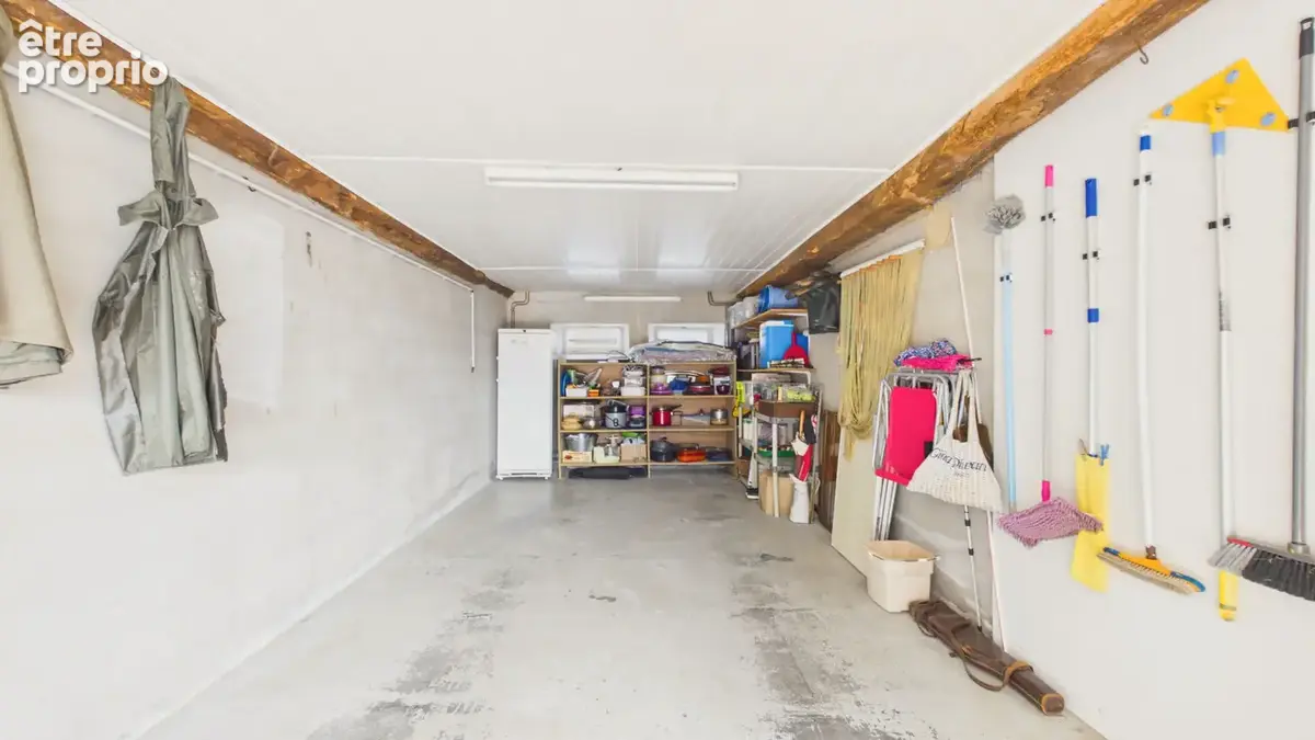 Maison 6 pièces - Centre du village - Parc arboré - photo 15