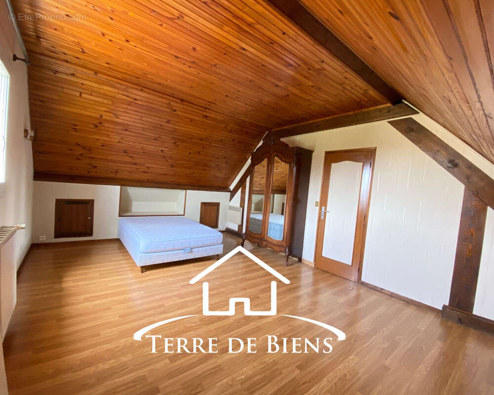 Maison à VILLERS-COTTERETS