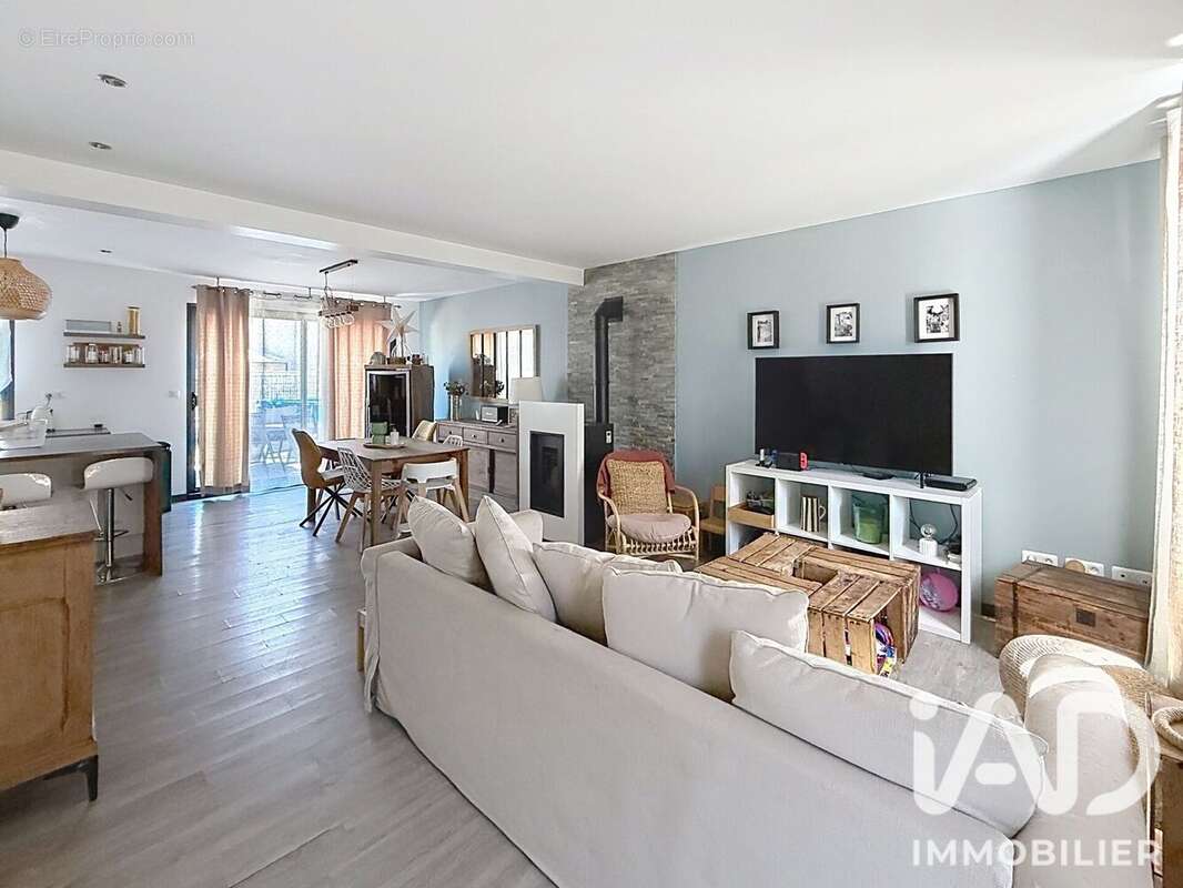 Maison 107 m² à Houdan  - photo 2
