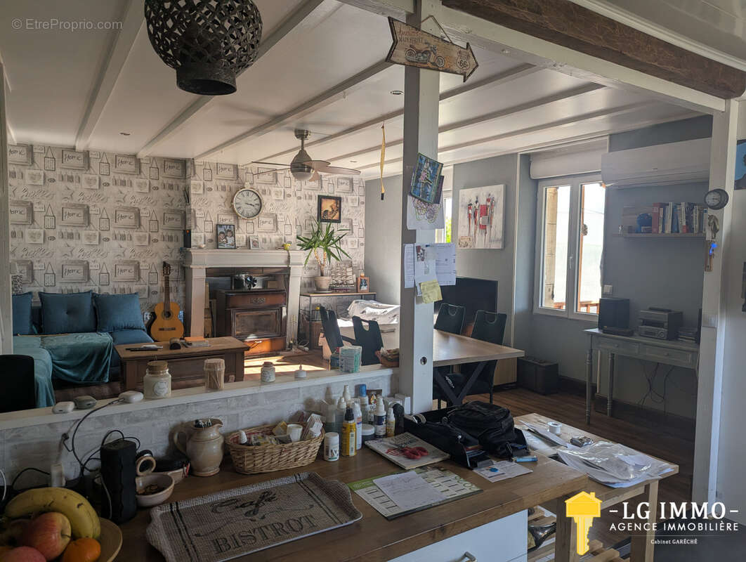 Charmante maison charentaise de 85 m2, 3 chambres, entierement renovee - photo 5
