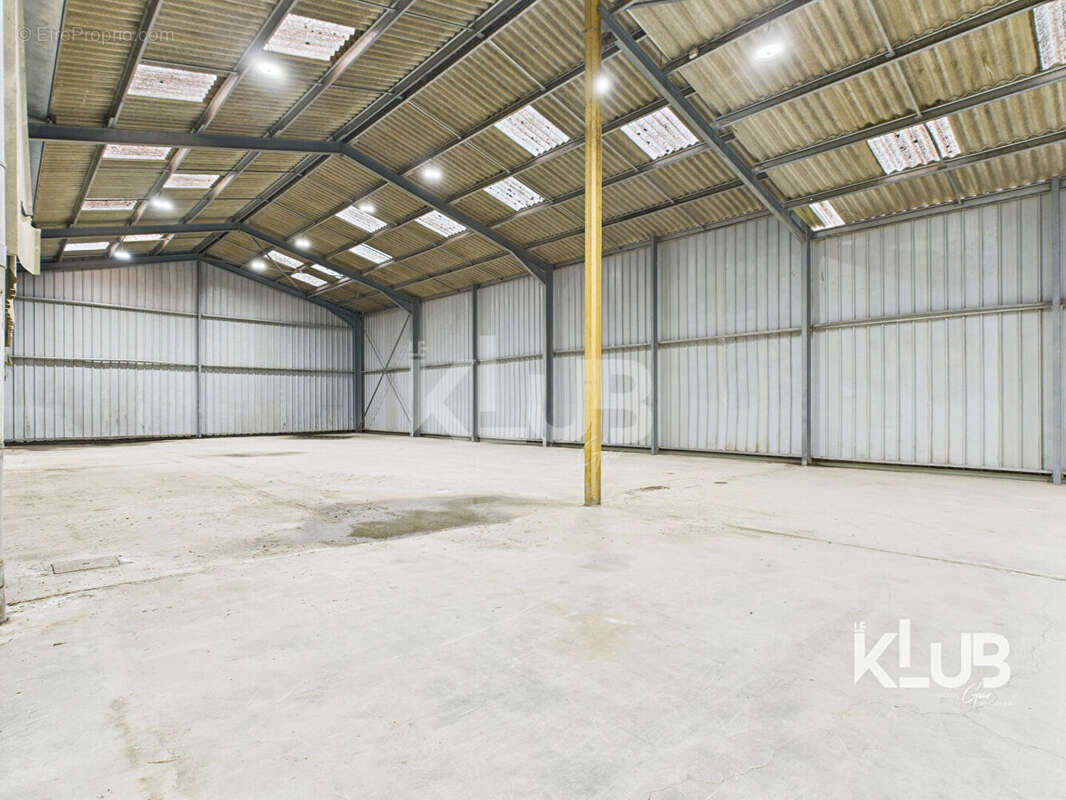 Commerce à BIGUGLIA