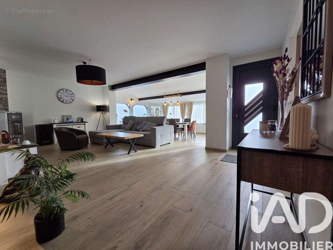 Maison 120 m² à Montigny-Sur-Loing  - photo 4