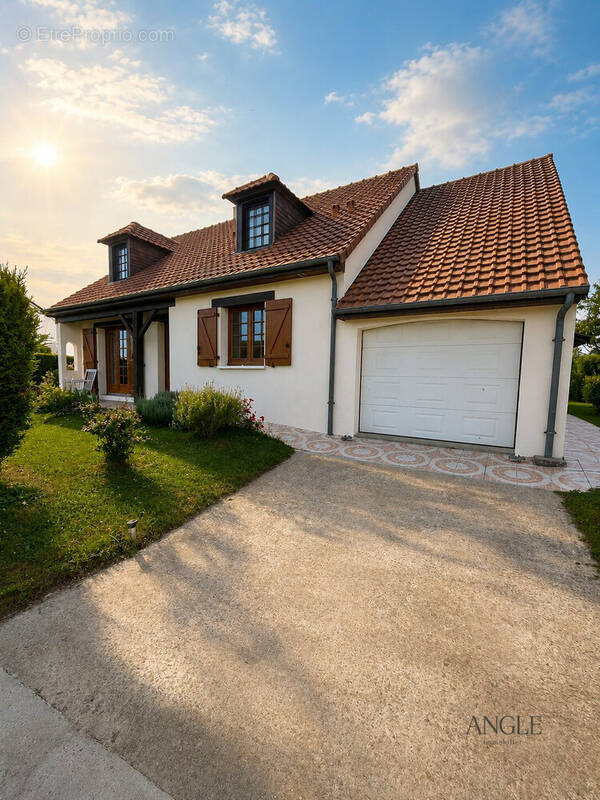 Maison à CHAMPFLEUR