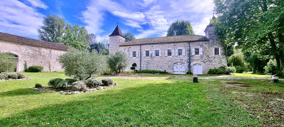 Maison à LAUZERTE