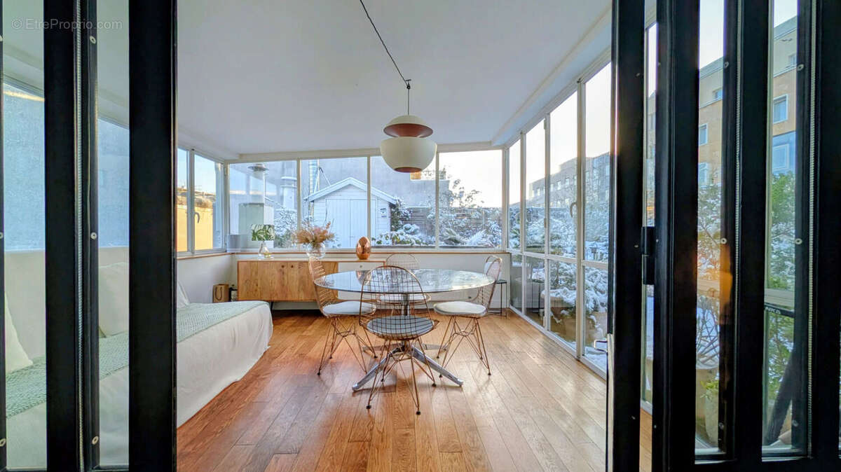Appartement à SURESNES