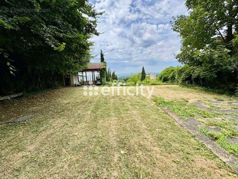Appartement à THIERS