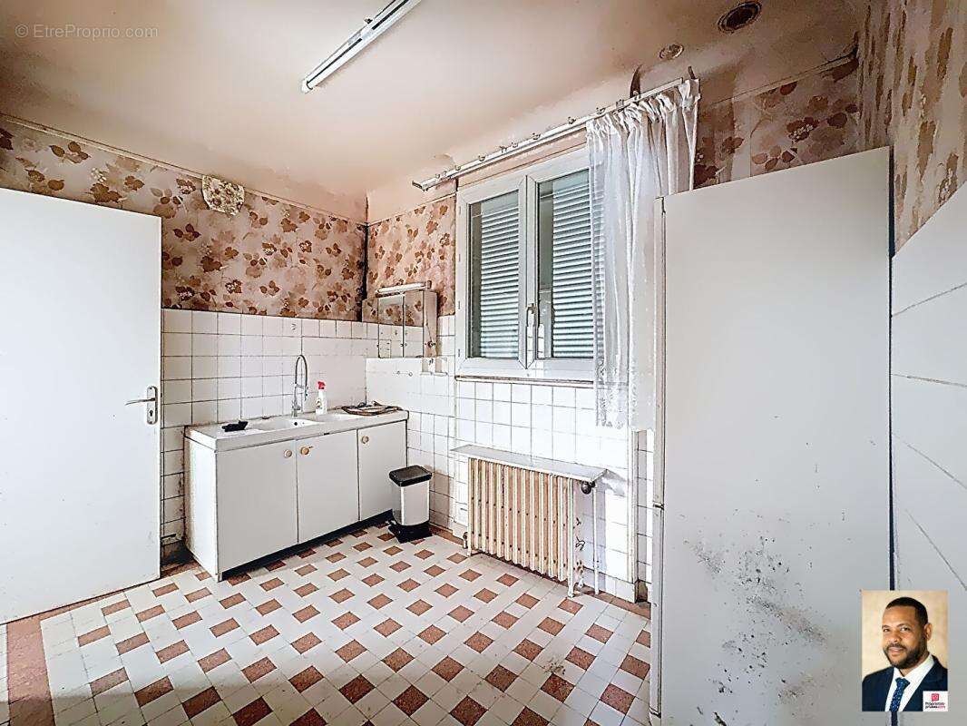 Maison à PARAY-VIEILLE-POSTE