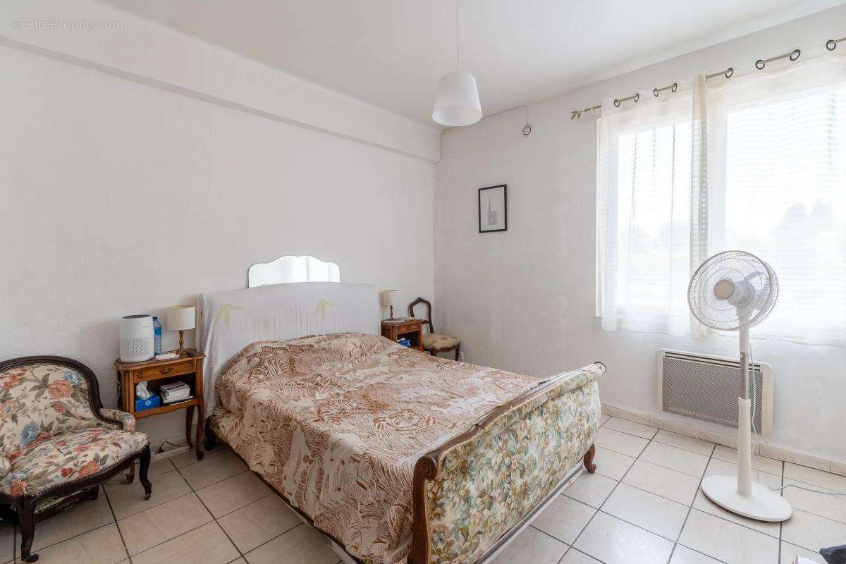 Appartement à SIX-FOURS-LES-PLAGES