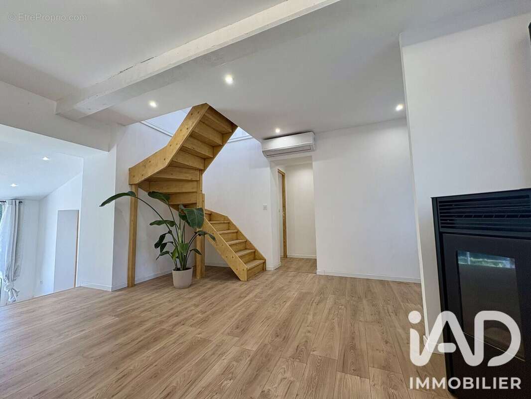 Maison 112 m² à Estree-Wamin  - photo 6