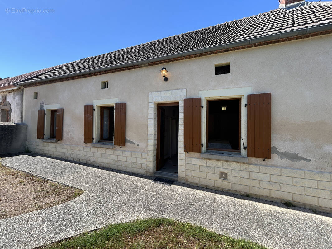 Maison à MALICORNE