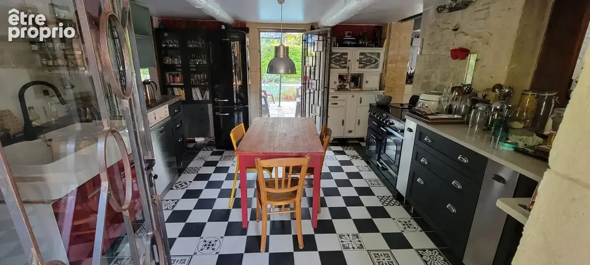 Maison 11 pièces 390 m² à vendre à Uchaud (30620) - photo 5