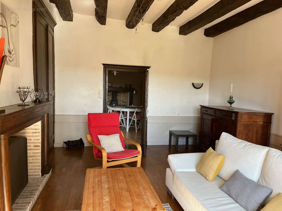 Maison à JUMILHAC-LE-GRAND