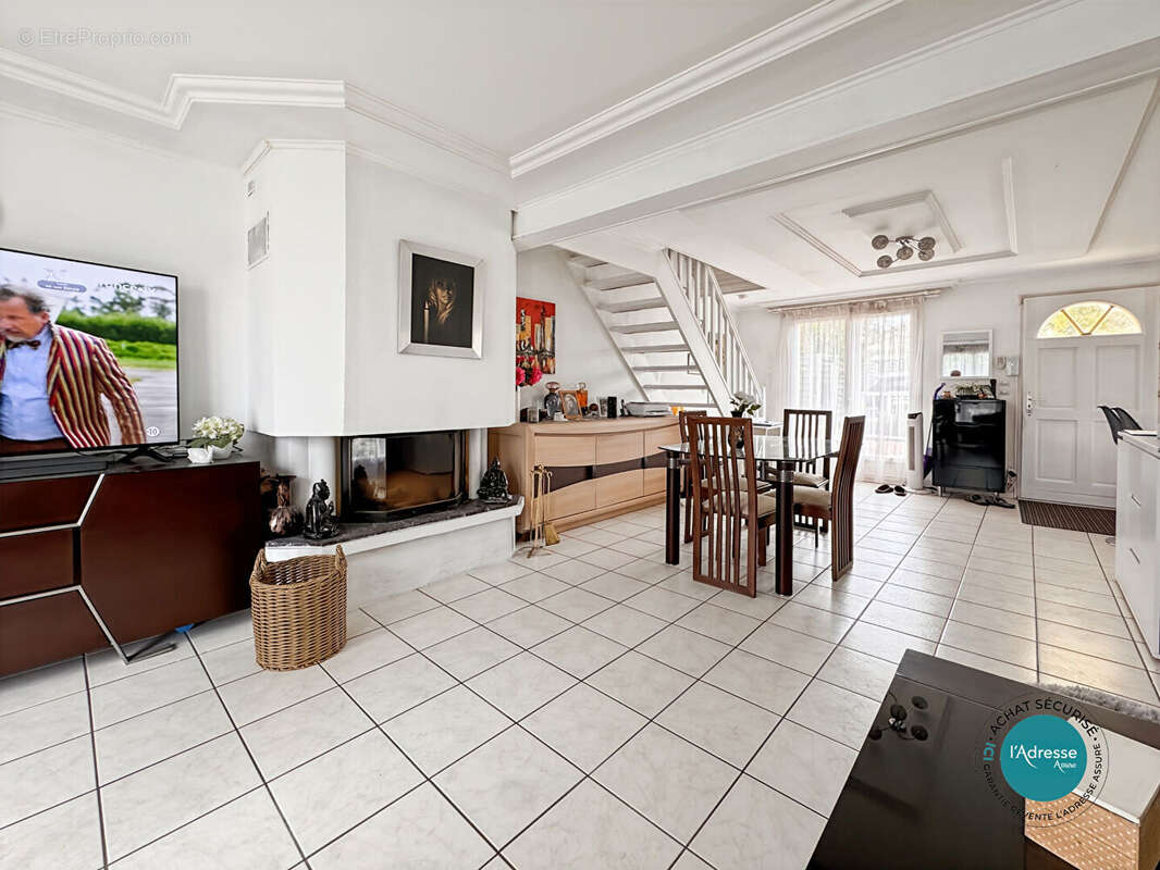 Maison à VILLABE