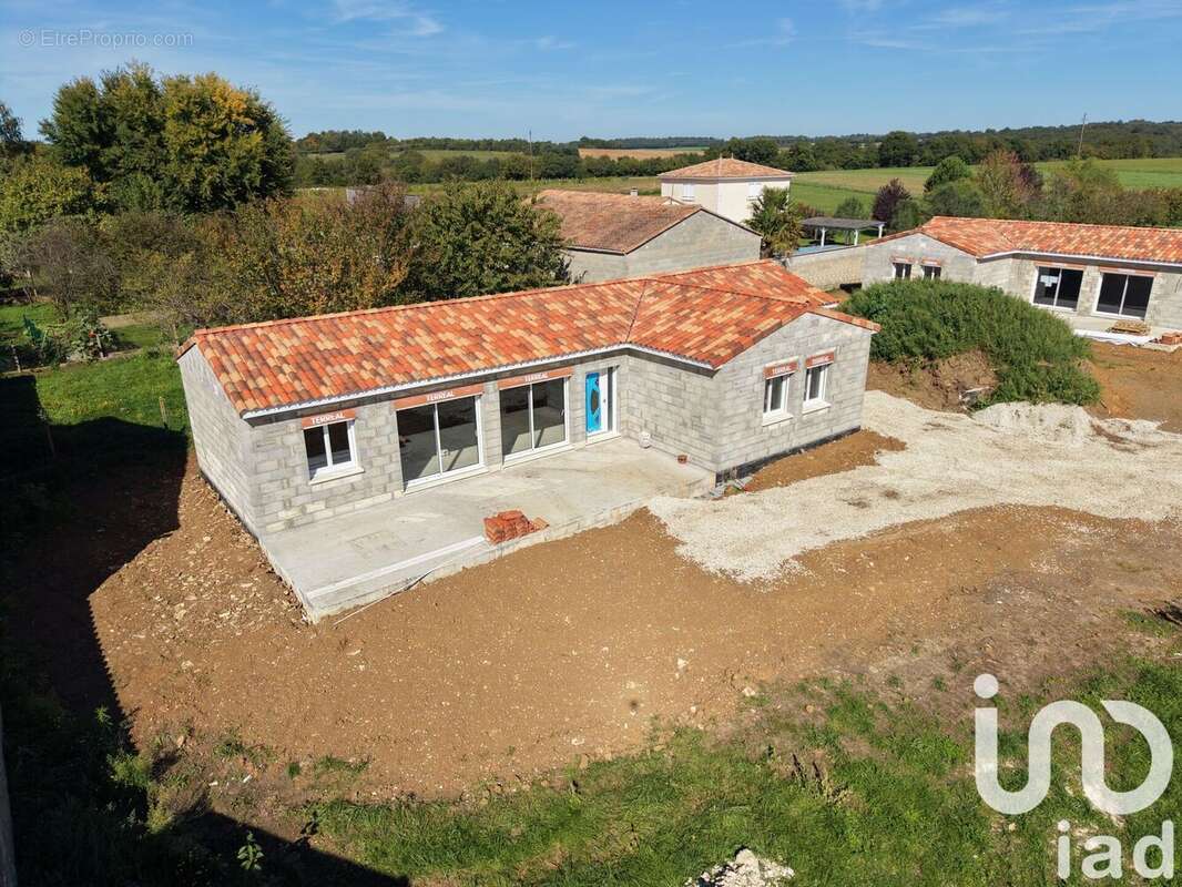 Photo 2 - Maison à AGRIS