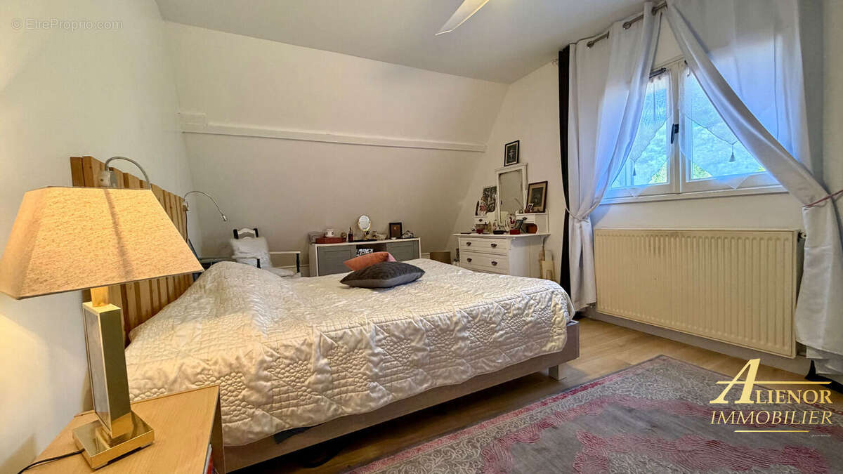 Maison de 4 chambres et 2 gîtes à Lisle - photo 12