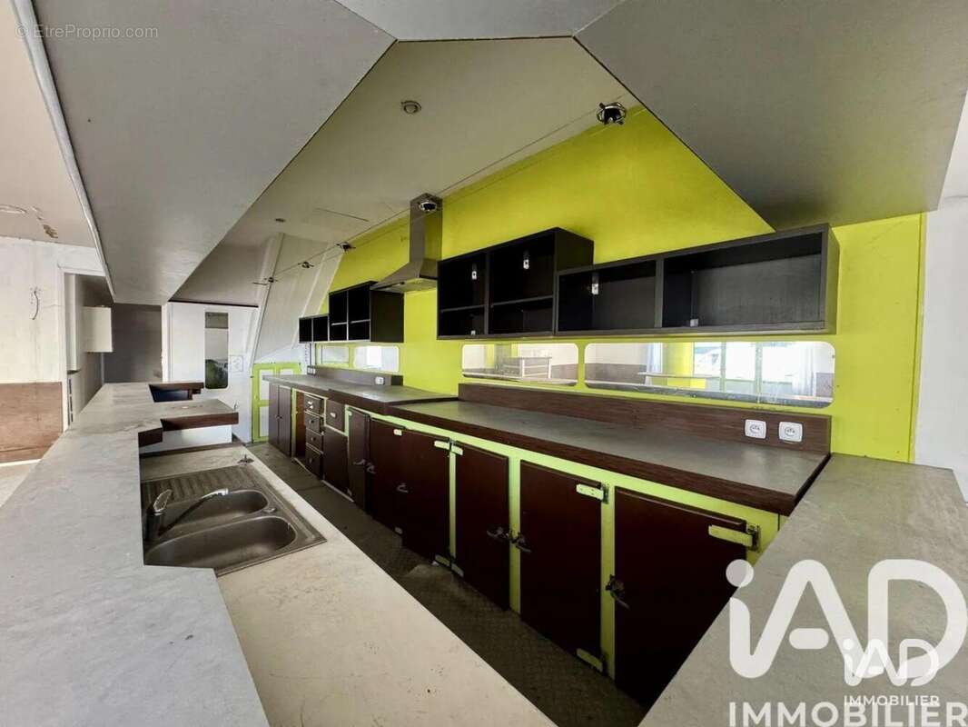 Photo 6 - Commerce à LAROQUE-D'OLMES