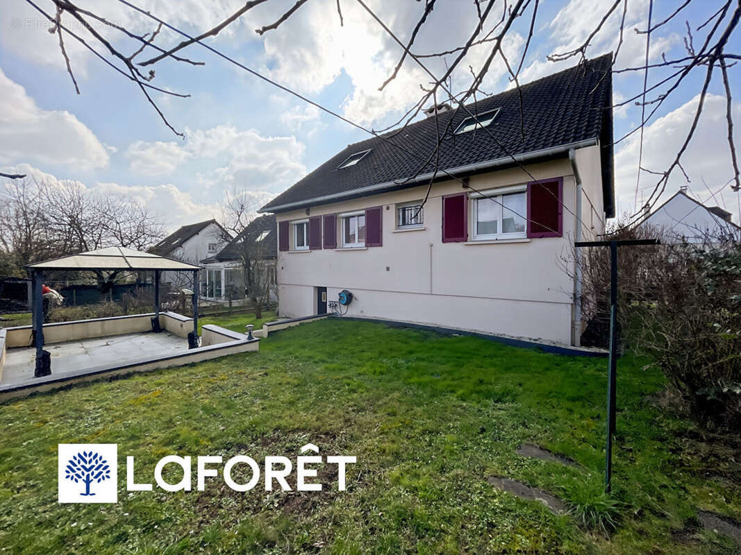 Maison à VILLIERS-SUR-ORGE