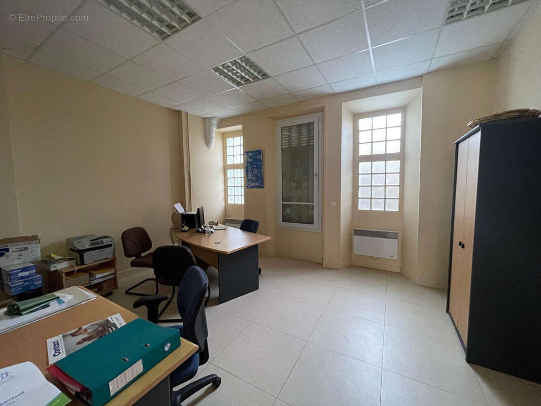 Commerce à COLOMBES