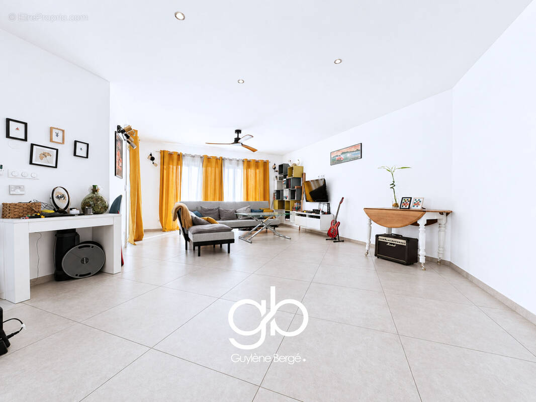 Villa contemporaine 150 m2 avec piscine, pool house - Saint-Drézéry - photo 2