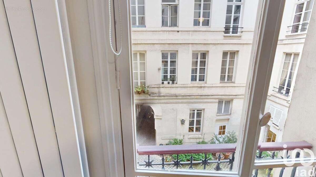 Photo 8 - Appartement à PARIS-1E