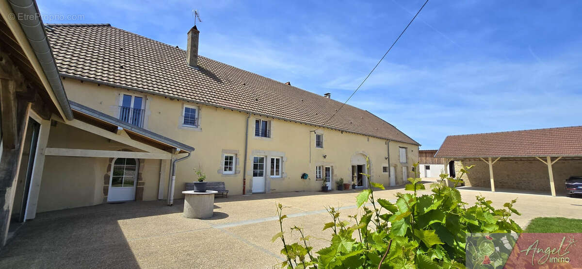 Maison à DAMMARTIN-MARPAIN