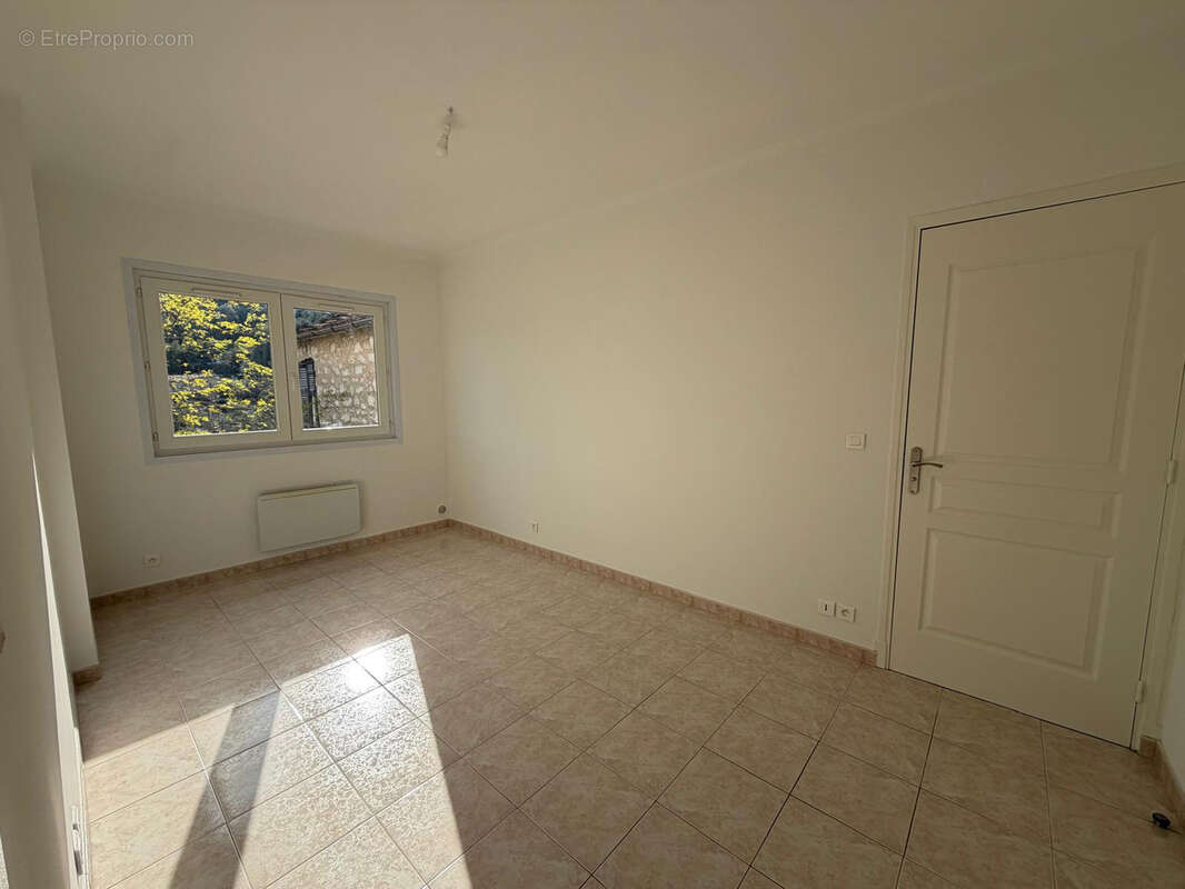 Appartement 3 pieces avec terrain - photo 9