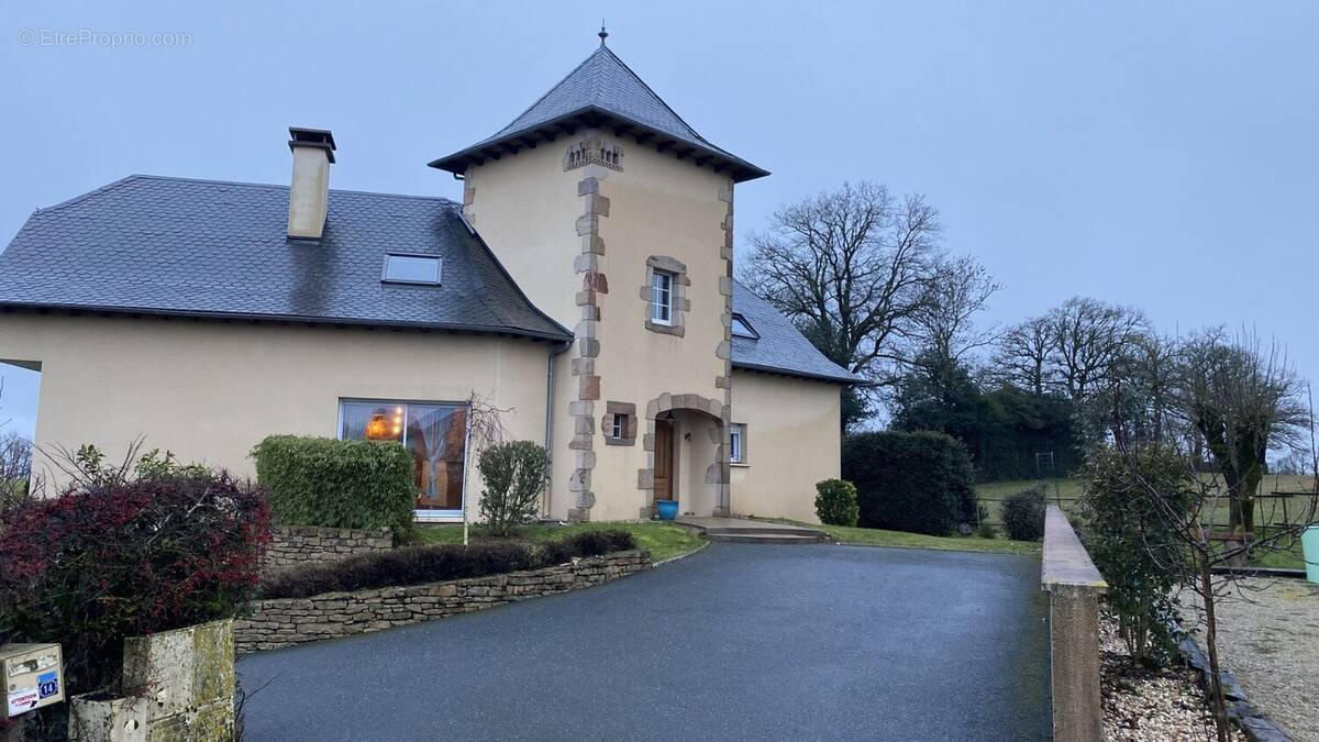 Maison à MANHAC